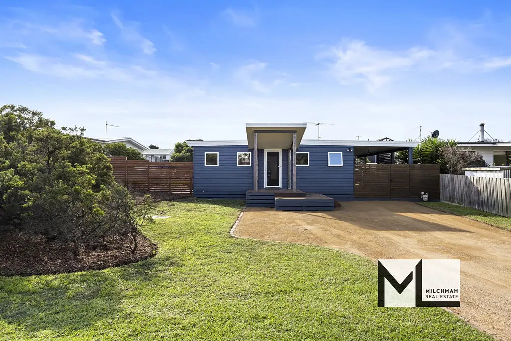 St Andrews Beach 3 Bedroom Well Isn't She A Cutie! And Just Minutes To The Surf!