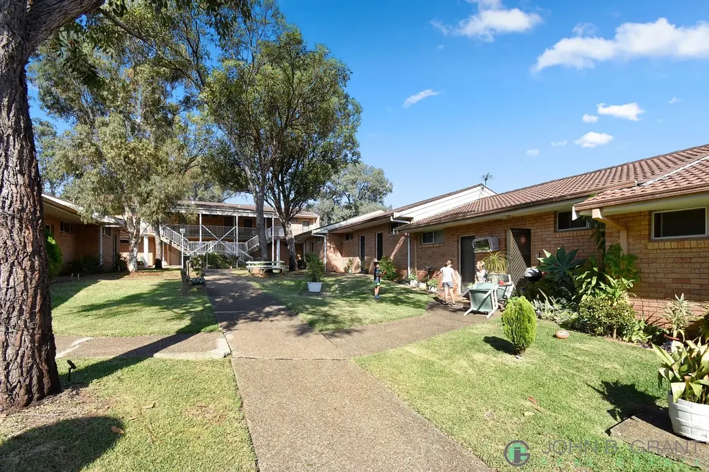 PEACEFUL OVER 55'S STUDIO IN A CONVENIENT LOCATION