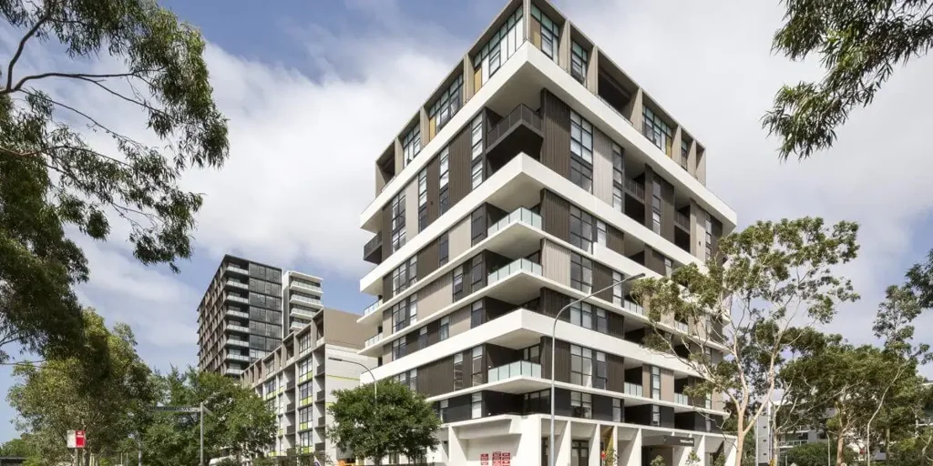 Immaculate 1 bedroom plus study in Platinum