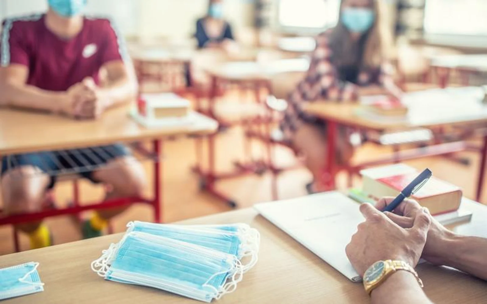 20万学生缺勤,这波疫情的影响还远未结束