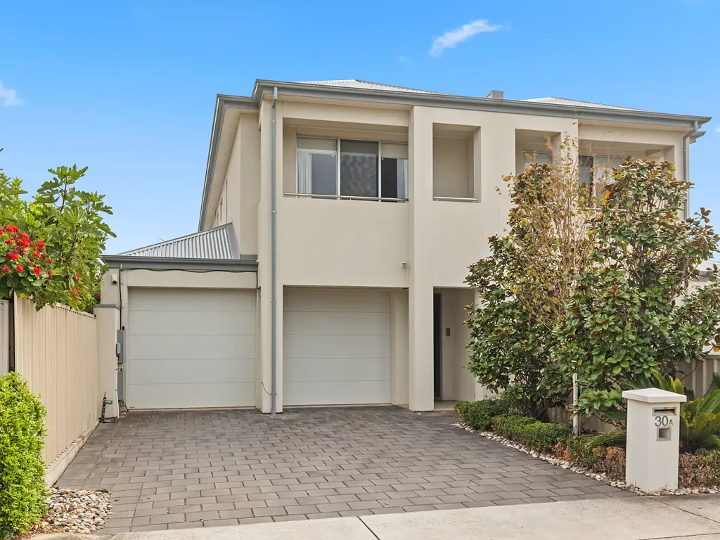 Henley Beach 3房  Coastal Sophistication with Exceptional Space for Entertaining