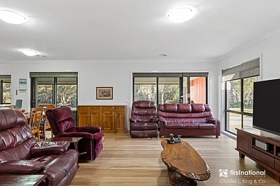 Silid Pahingahan - 5 LAGOONA DR, ECHUCA VIC 3564