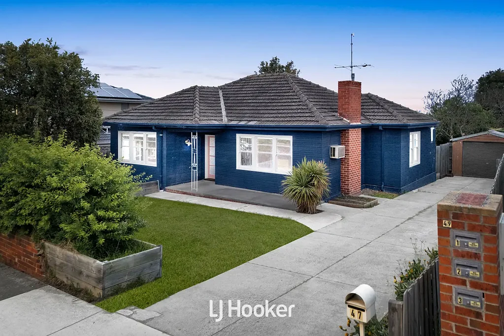Dandenong 4chambre Premium 976sqm Landholding with Approved Multi-Dwelling Potential
