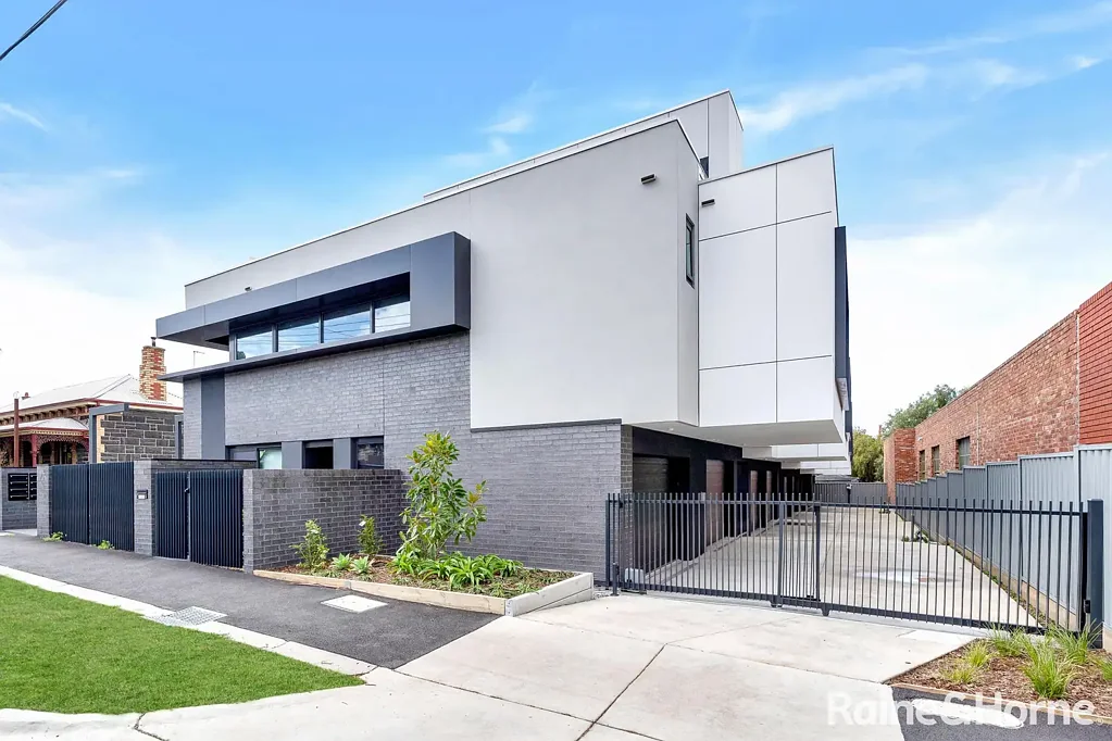 2/77 Hyde Street, Footscray, VIC 3011