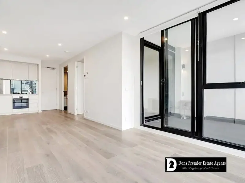 Modern 2-Bedroom Apartment in the Heart of Essendon  Comfort & Convenience!
