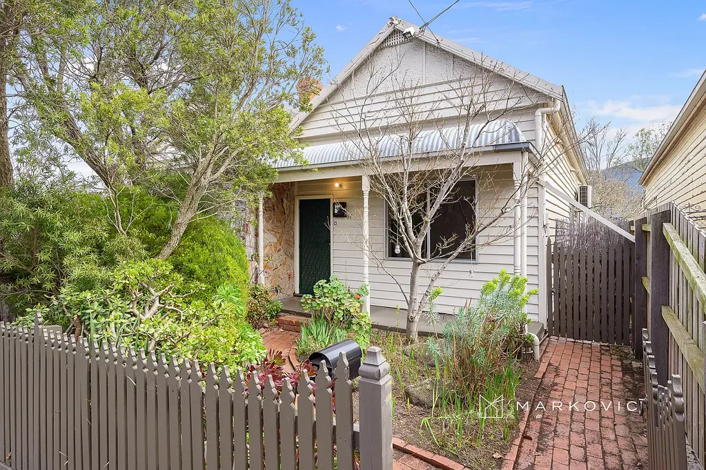 Northcote 2 Bedroom Charming Edwardian – Blue-Ribbon Position
