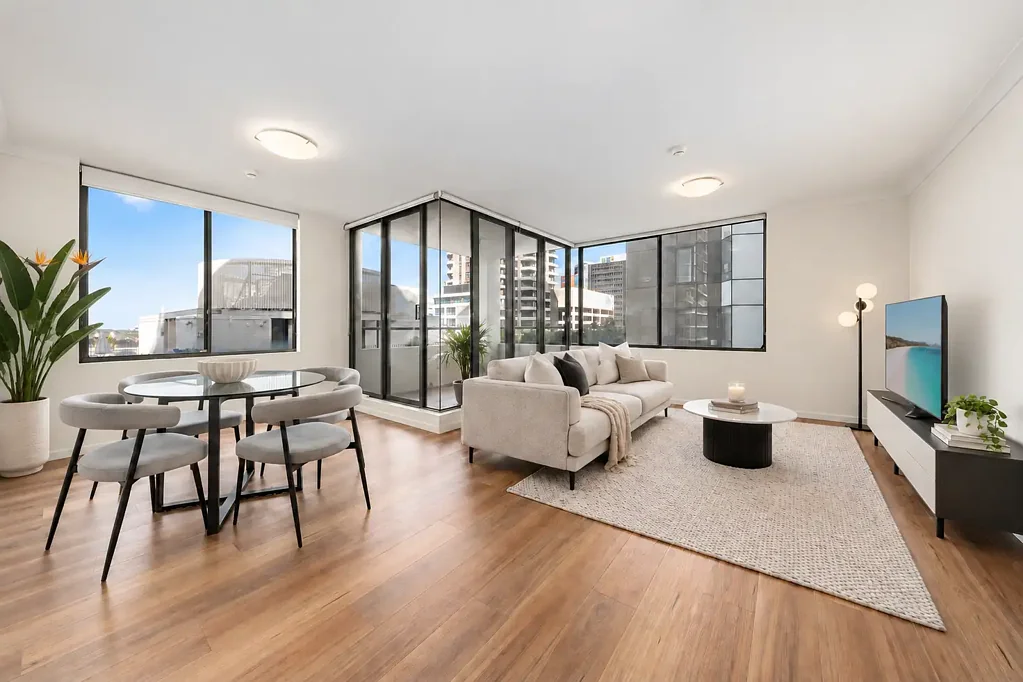 North Sydney 1ਬੈੱਡਰੂਮ Exclusive Low Maintenance Living, Steps to the Metro