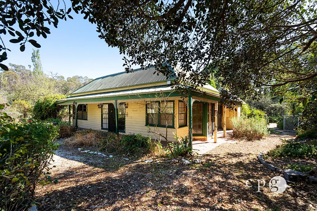 28 Mt Tarrengower Road, Maldon, VIC 3463