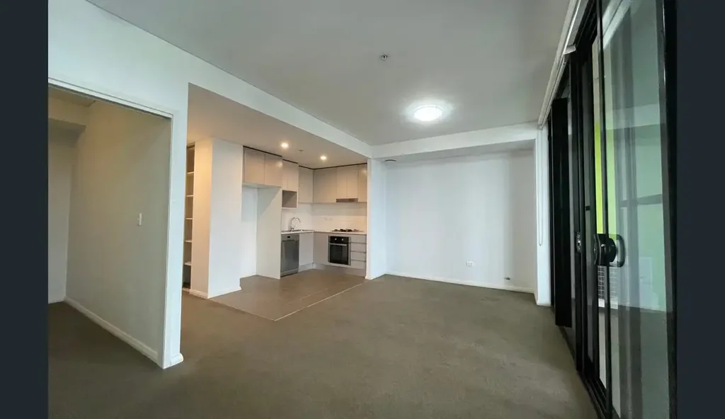 1 Bed , 1 Bath , 2 Carspace