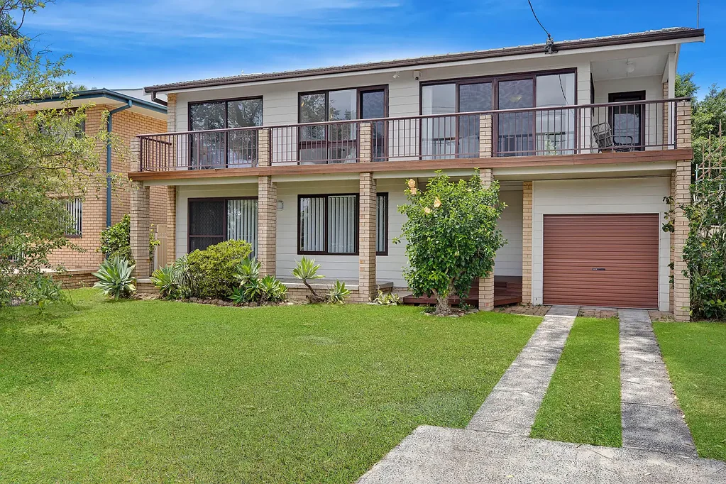 38 Bias Avenue, Bateau Bay, NSW 2261