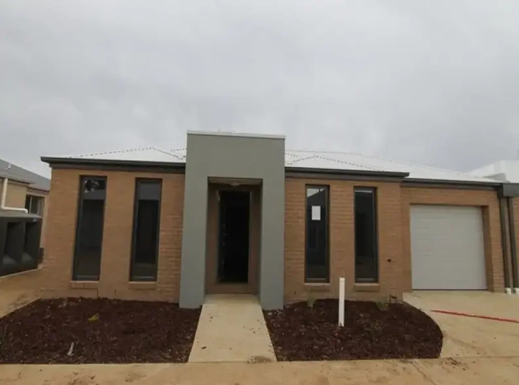 13 Pozieres Place, Sebastopol, VIC 3356