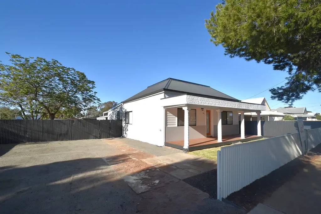 Freshly Renovated - 3 Bedrooms