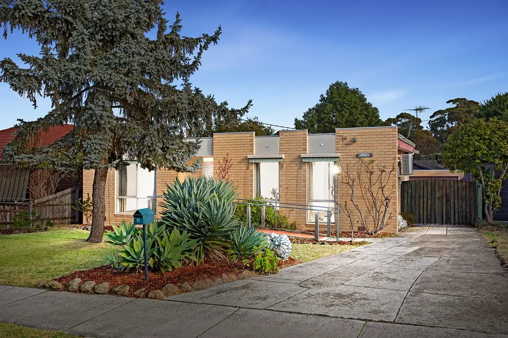 Oakleigh South 4Phòng ngủ Spoilt for Choice in a Family Focused Neighbourhood