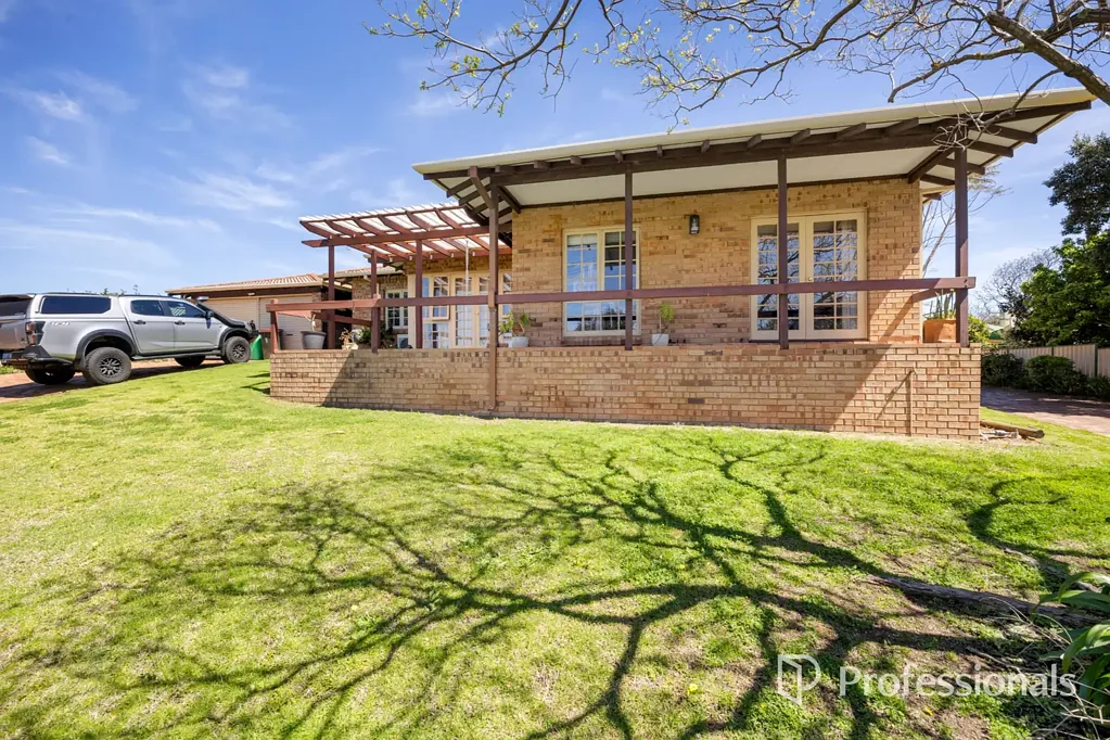 1/8 Mansfield Street, South Bunbury, WA 6230