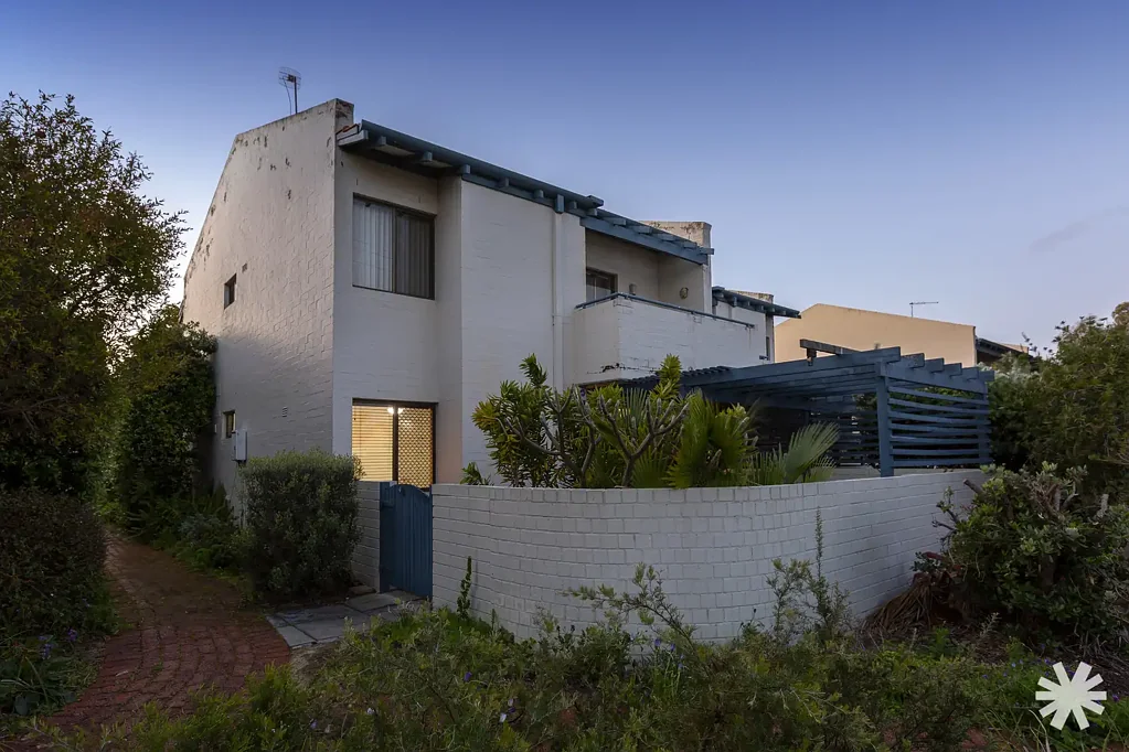 South Perth 2房  RIVERSIDE LIFESTYLE