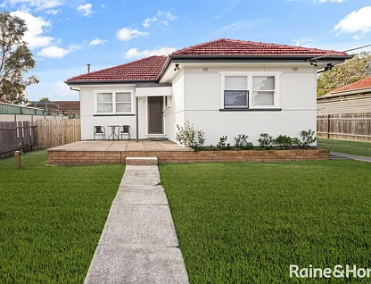 8 Hosking Crescent, Glenfield, NSW 2167, 2 રૂમ, 1 બાથરૂમ, House