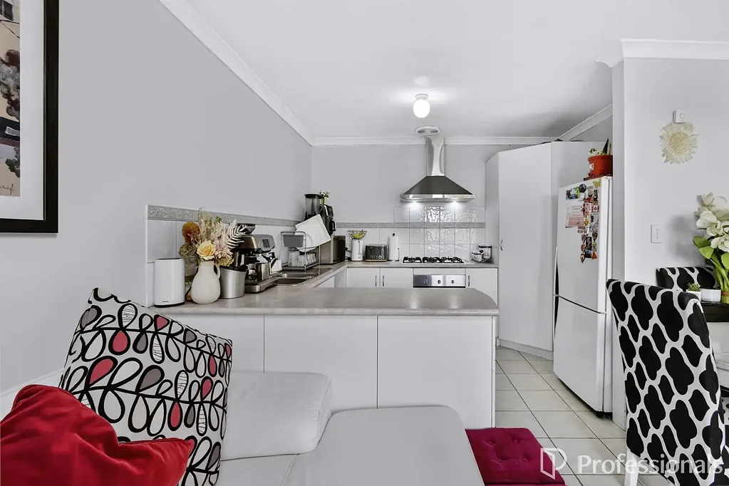 6 Stilt Cove, Cannington, WA 6107