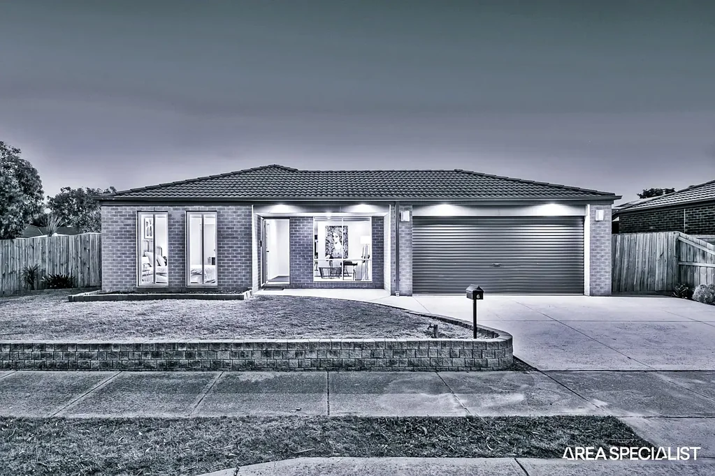 6 Cerreto Mews, Pakenham, VIC 3810