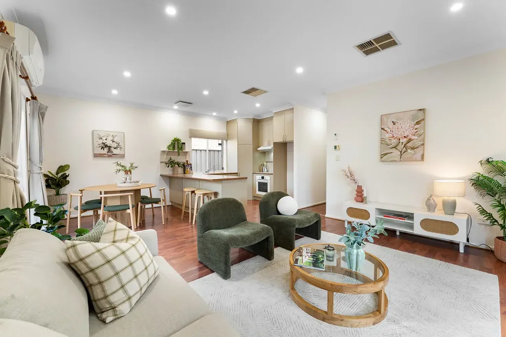 17 Glamis Avenue, Seacombe Gardens, SA 5047