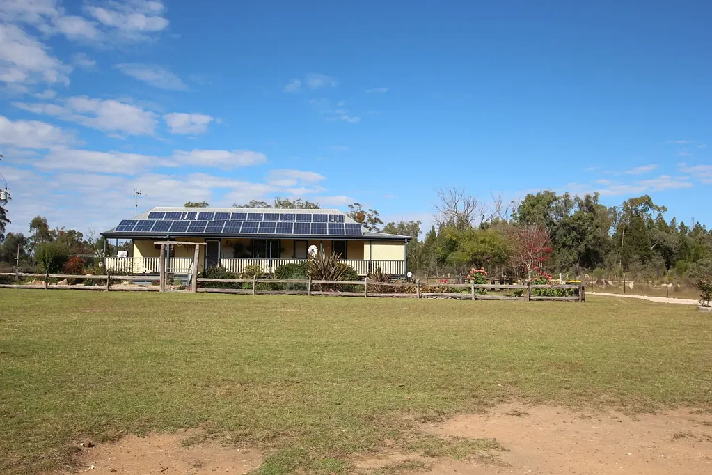 Inverell 3कमरा Country Oasis Retreat on Acreage -" Forest View"