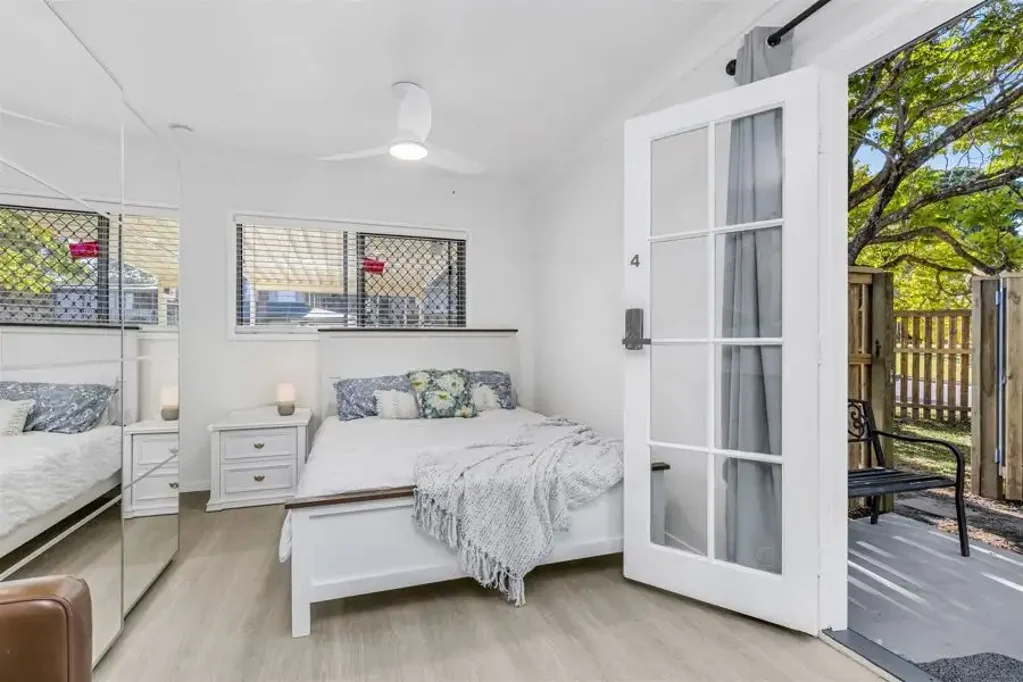 FANTASTIC STUDIO UNITS IN LABRADOR