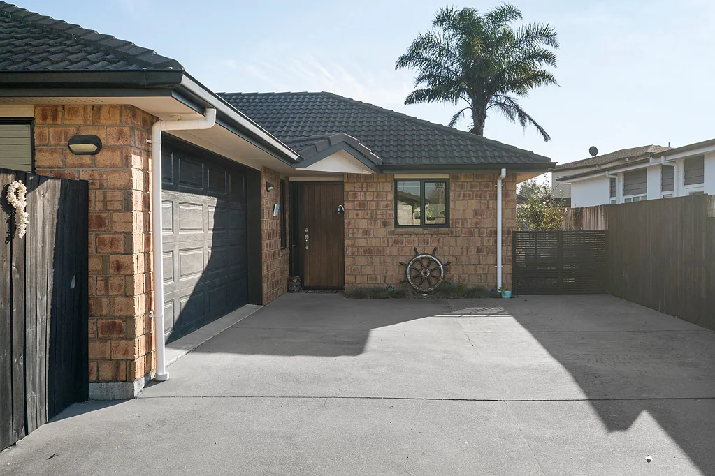 Papamoa 3房  Beach Walks, School Runs, Easy Living