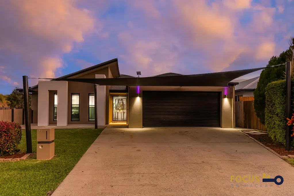 Marian 4બેડરૂમ FAMILY HOME 10m x 16m Shed | 6-Tonne Hoist | Magnesium Pool | 1,024m² Corner Block