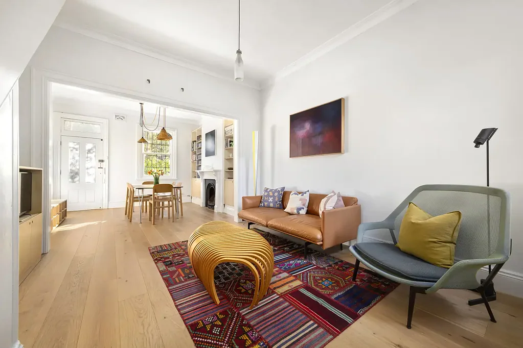 Bondi Junction 3房 交通便利公园旁区域的翻新联排别墅 A Recreated Terrace In A Connected Parkside Pocket