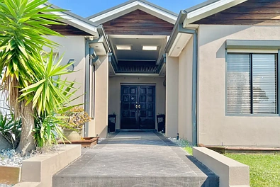 Fletcher 6房  Exquisite Mansion Style Home