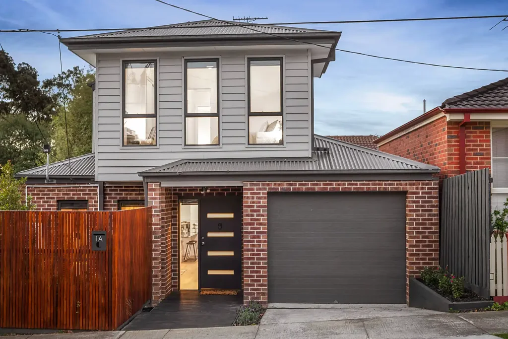 Blackburn North 2ਬੈੱਡਰੂਮ Stylish town living with a low-maintenance north-facing rear