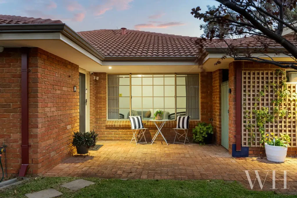 21 Robertson Road, Kardinya, WA 6163