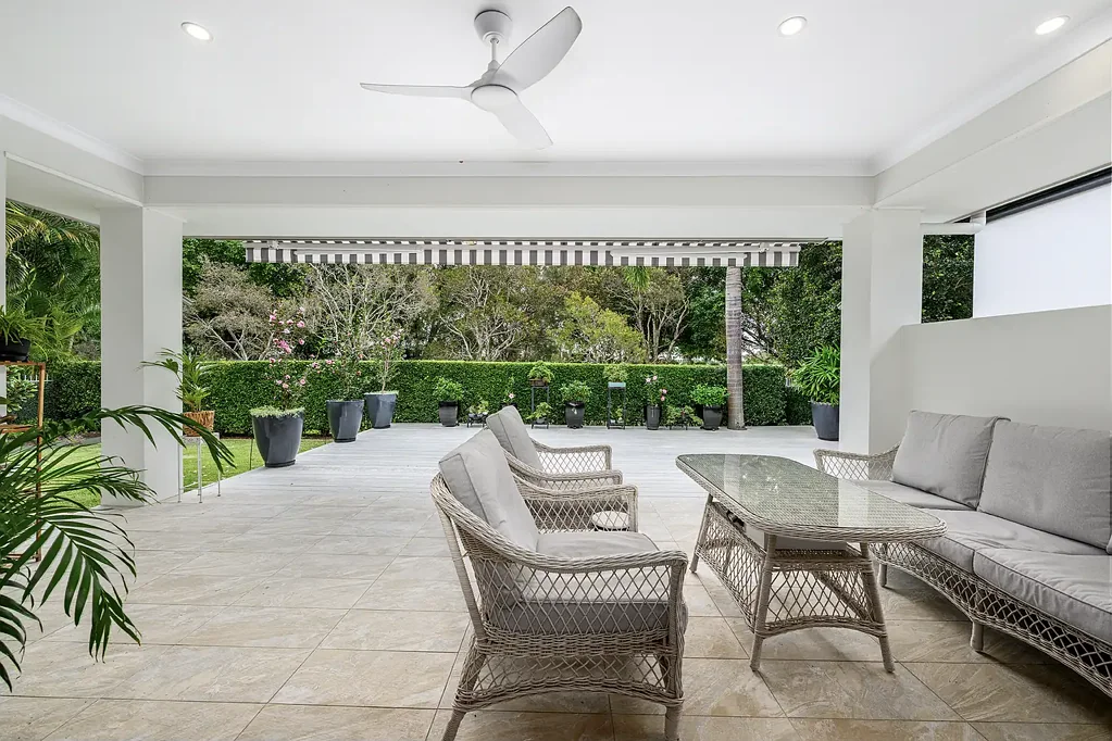 Hope Island 4غرفة نوم Contemporary Single Level Golf front Home Hope Island Resort