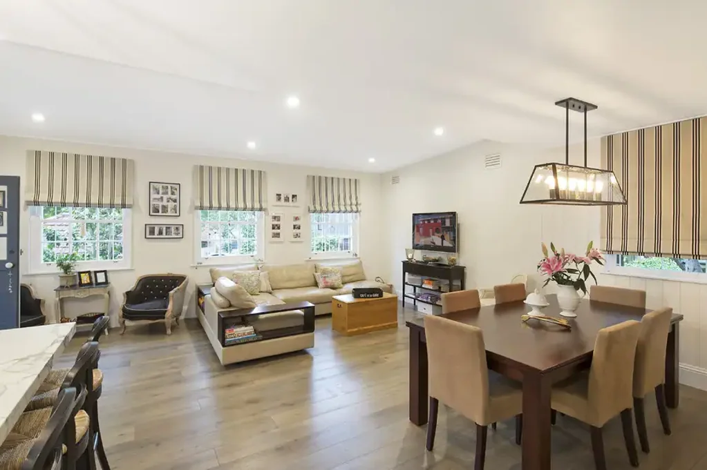 Refreshed Double Bay Cottage with Double Garage