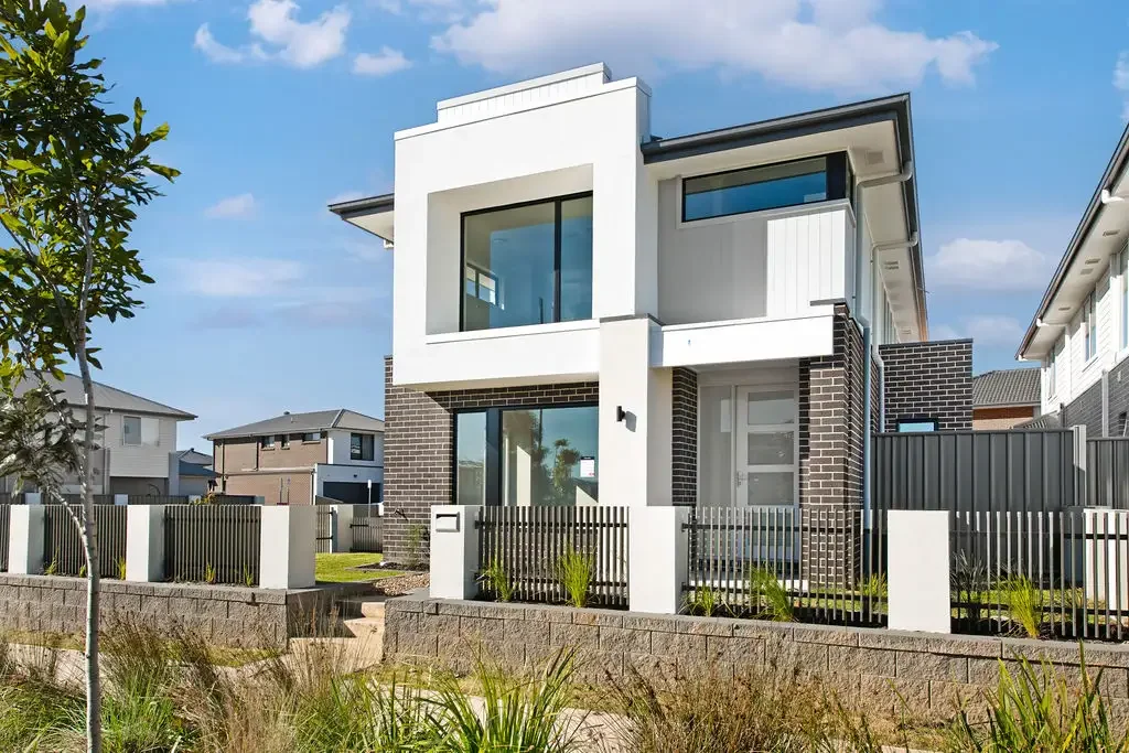 Modern Family Home Opposite Park