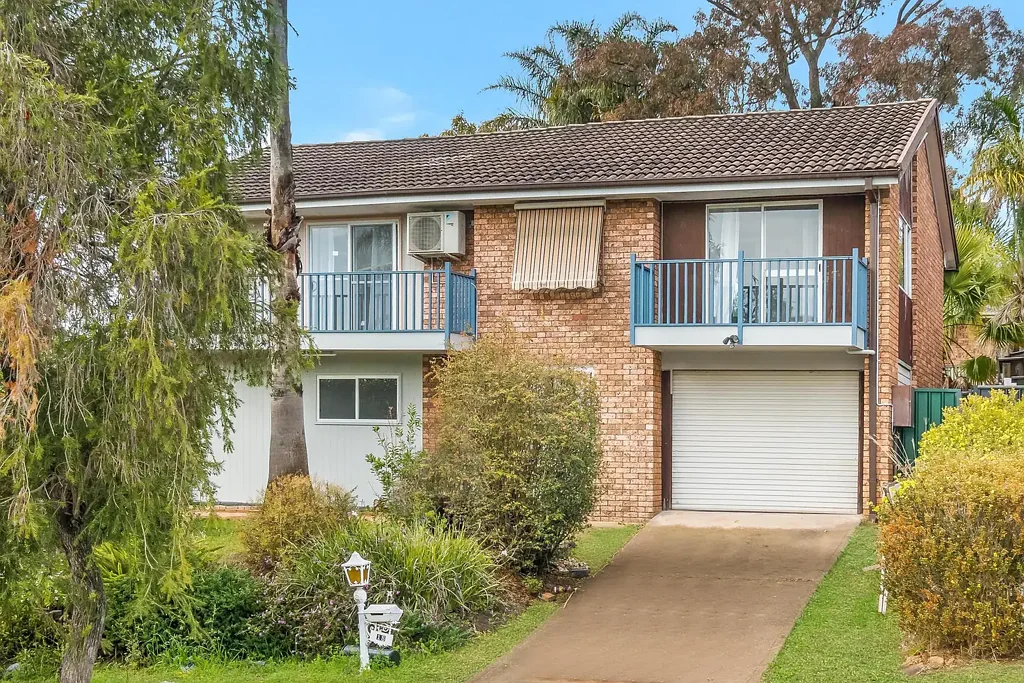 Spacious Five Bedroom Family Home in Raby!