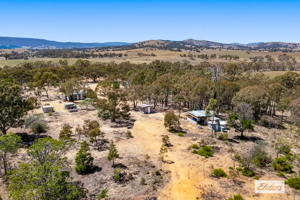 Landsborough West Perfect Pyrenees Retreat