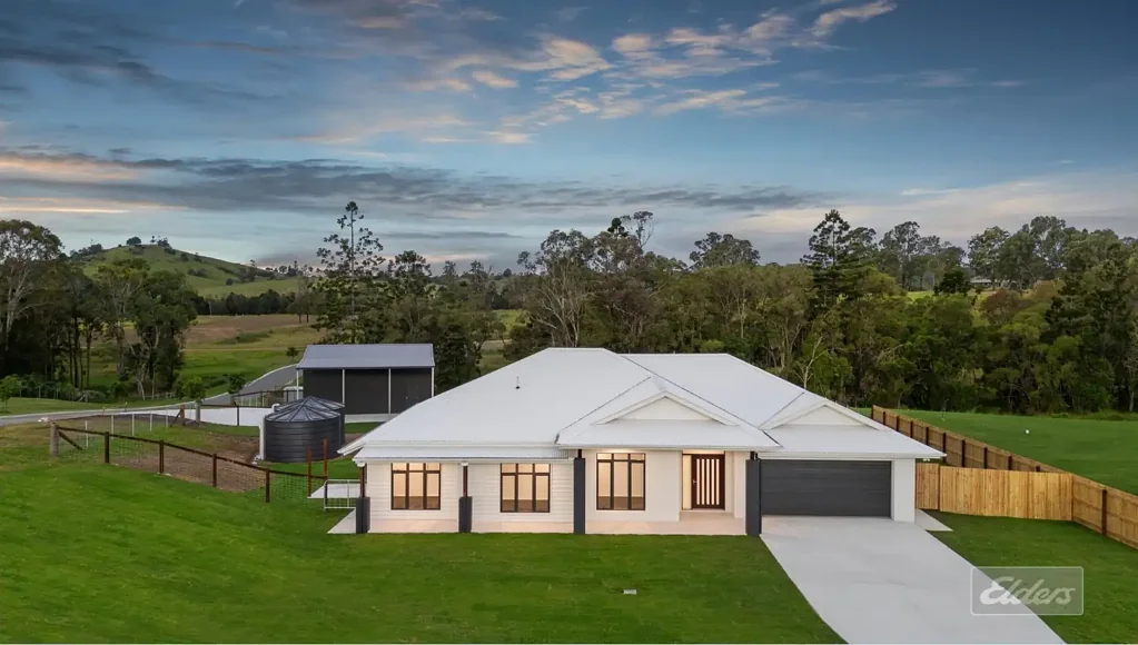 Pie Creek 4ਬੈੱਡਰੂਮ Luxury in Pie Creek! Brand New Acreage Masterpiece – Space, Style & Sophistication.