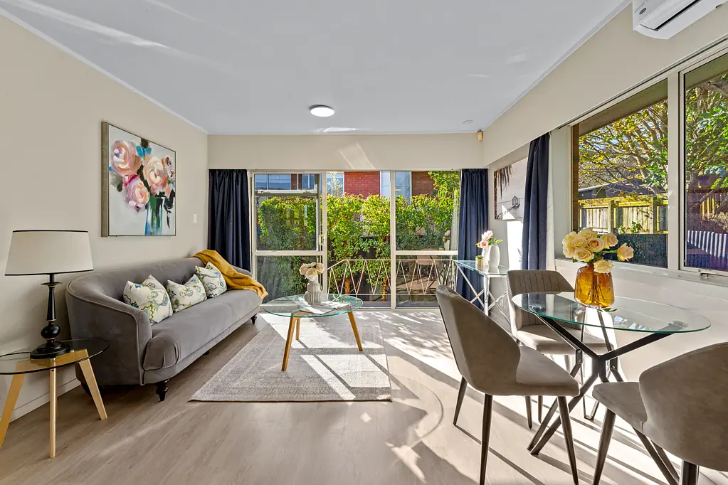 Onehunga 2房  Sunny Rear Unit, Garage, Parking, Garden