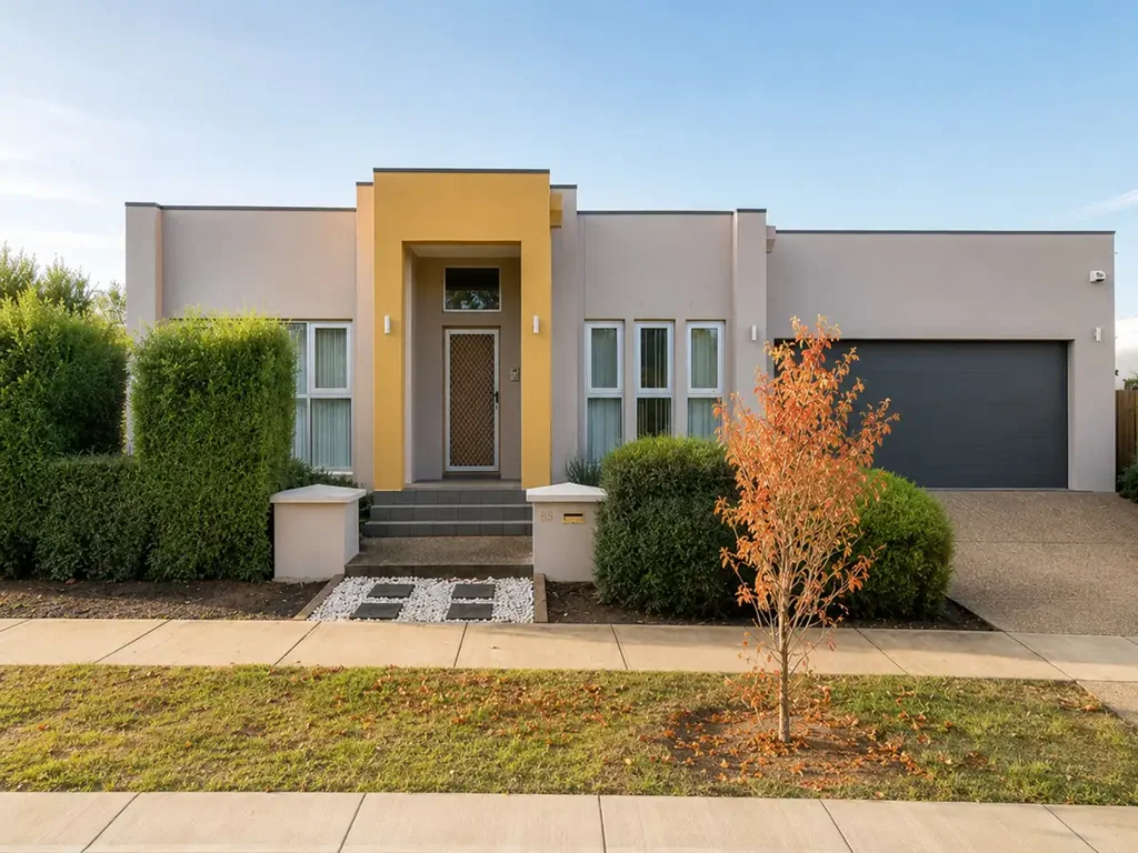 Light-filled, Expansive, Stylish family home!