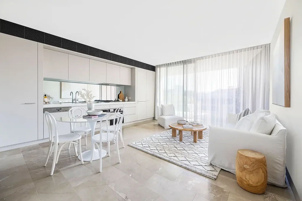 Rushcutters Bay 1房 获奖建筑品质 朝北长景观 私密视野 Miele厨房 电梯屋顶景观 步行海港商圈 North-facing BKH-designed home w/ long treetop views