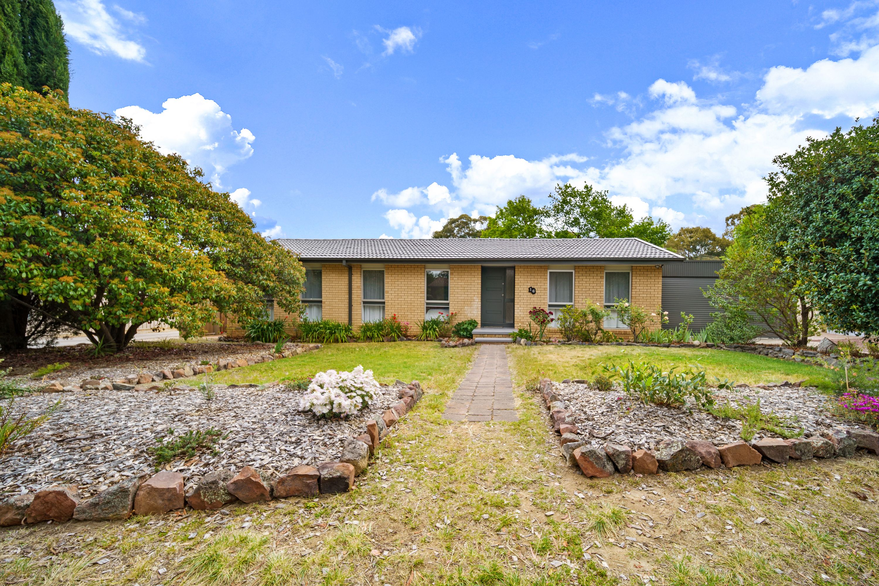 16 CRICHTON CR, KAMBAH ACT 2902, 0 habitaciones, 0 baños, House