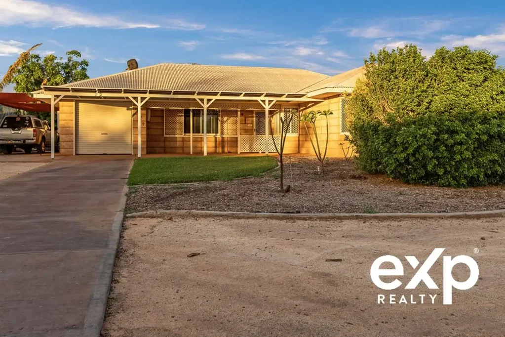 Exmouth 4房  4 x 2 home with huge shed!