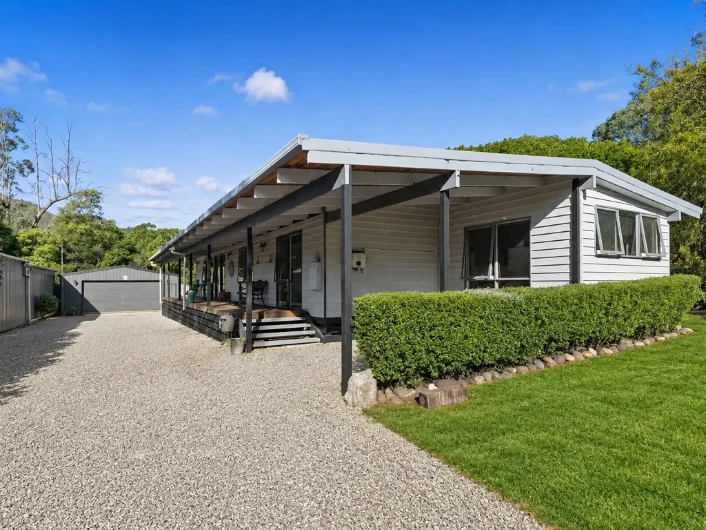 Jamieson 3ਬੈੱਡਰੂਮ Awesome house and shed in a great location!