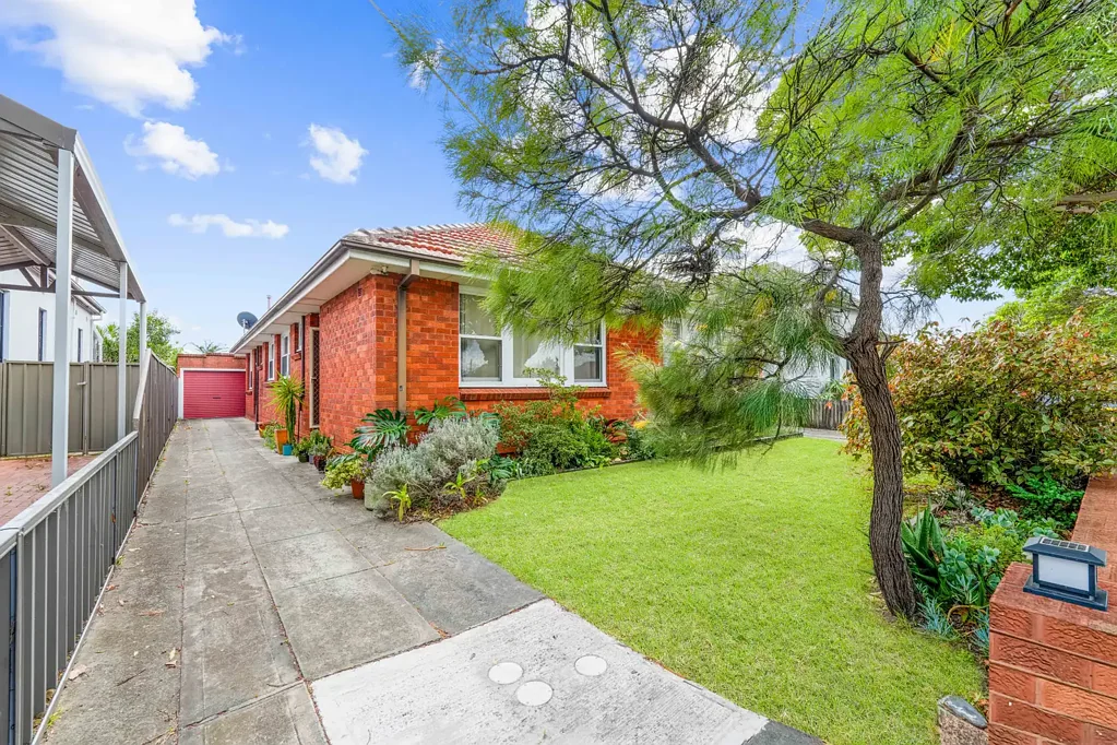 2/2B Beaconsfield Street, Bexley, NSW 2207
