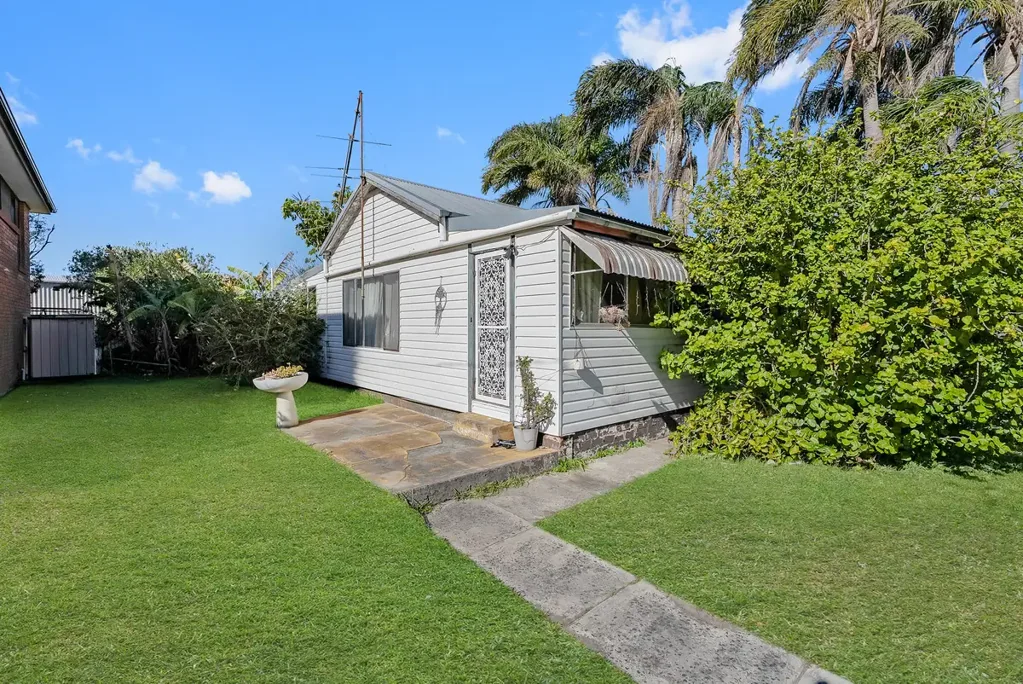 129 Hutton Road, The Entrance North, NSW 2261