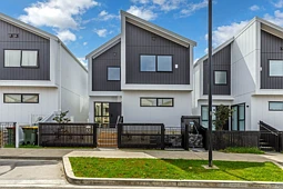 28 Bristol Freighter Road, Hobsonville