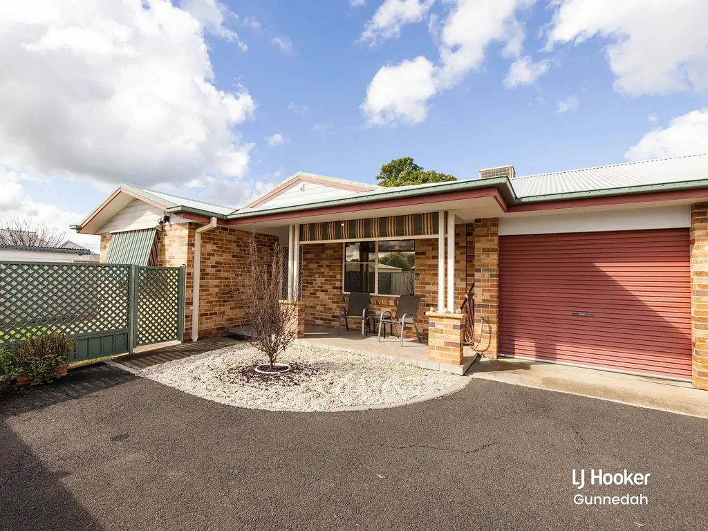 Gunnedah 2房  Quality Brick Unit Just Moments from the Main Street