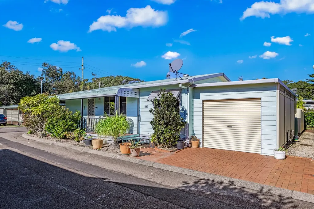 Anna Bay 3ਬੈੱਡਰੂਮ Perfect Coastal Retirement Living in Anna Bay