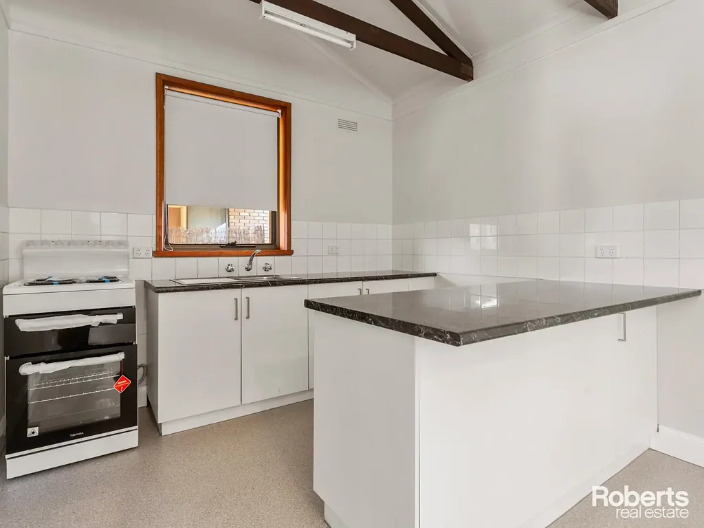 LOW MAINTENANCE UNIT IN HADSPEN
