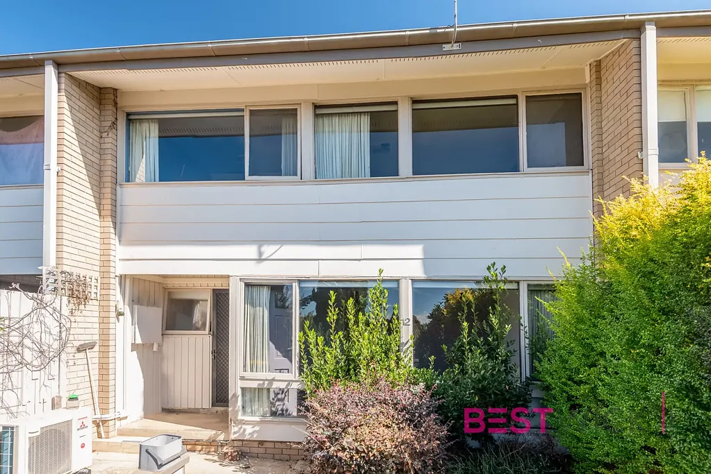 3 Bedroom Town House In Quiet Location